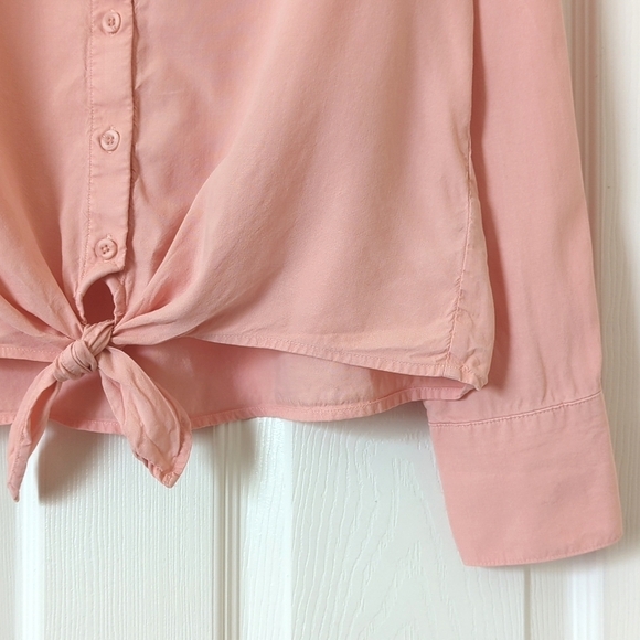 Cloth & Stone Classic Tencel Long Sleeve Button Down Tie Front Top Salmon Pink S - Picture 8 of 11